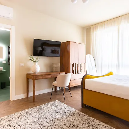 Daplace - Corso Sempione 3* Milan
