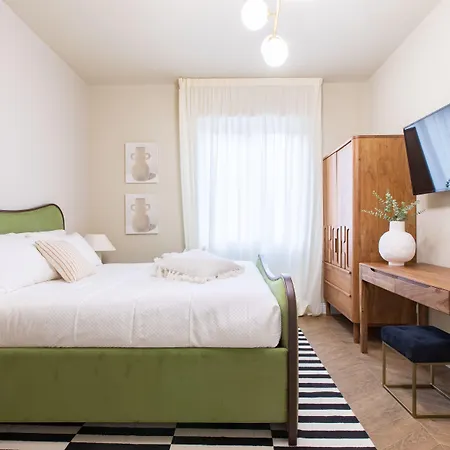 Daplace - Corso Sempione בית הארחה