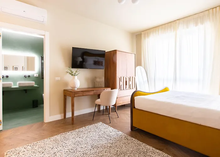 Daplace - Corso Sempione 3* Milano